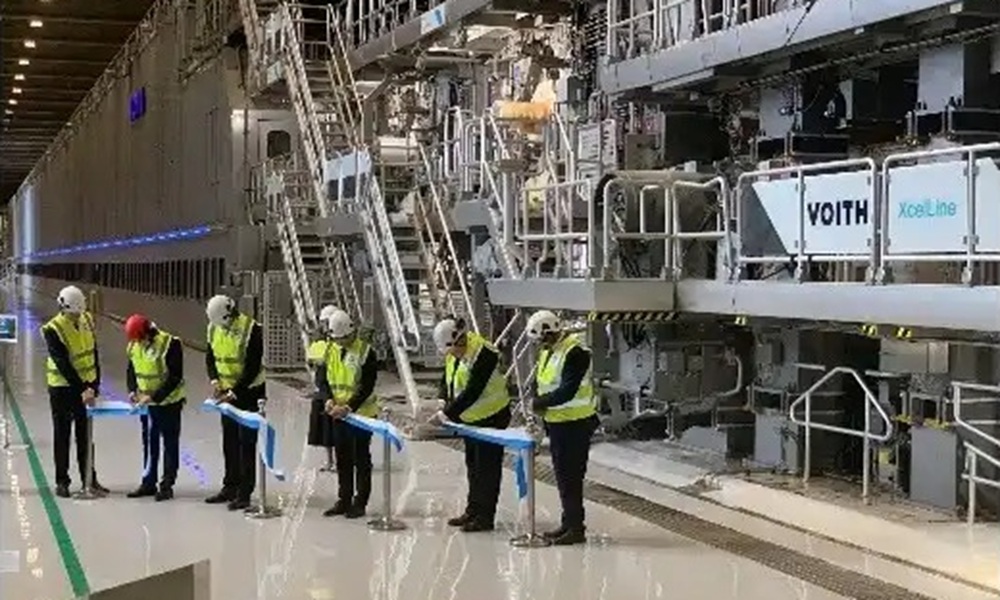 Voith successfully rebuilds Stora Enso's PM 6 into the largest XcelLine board machine in Europe